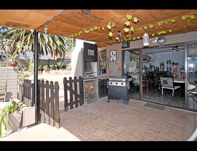 3 BEDROOM HOUSE FOR SALE IN KENSINGTON